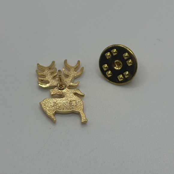 Buck Deer Elk Reindeer Antlers Christmas Gold Tone Metal Lapel Pin Pinback - Picture 3 of 4